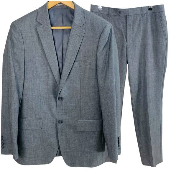 Elegant Men's Gray Suit - Picture 1 of 14